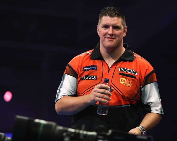 Daryl Gurney is through to the last eight at the Cazoo Masters in Milton Keyes.