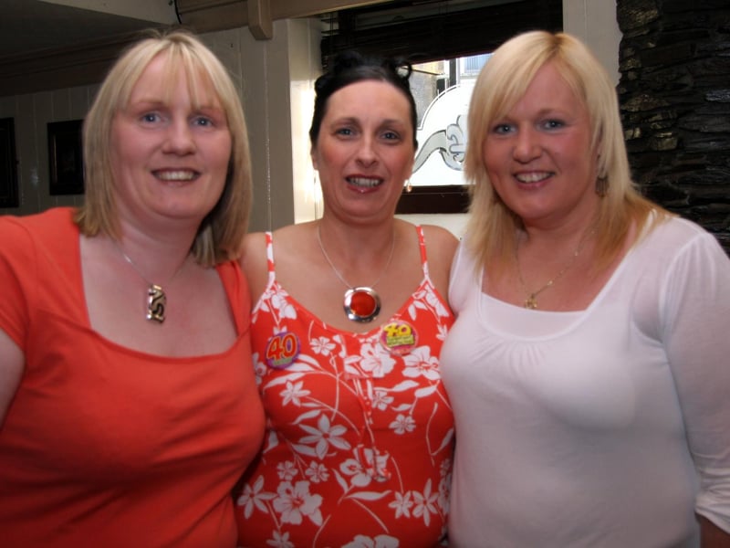 Jacqueline, Geraldine and Rosemary enjoy the birthday party at Dukes Bar 0610JML