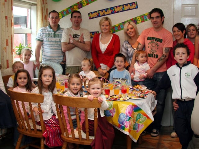 Friends and family gather to celebrate Joshua's 3rd birthday 0013JML : Parties and nights out in March 2006