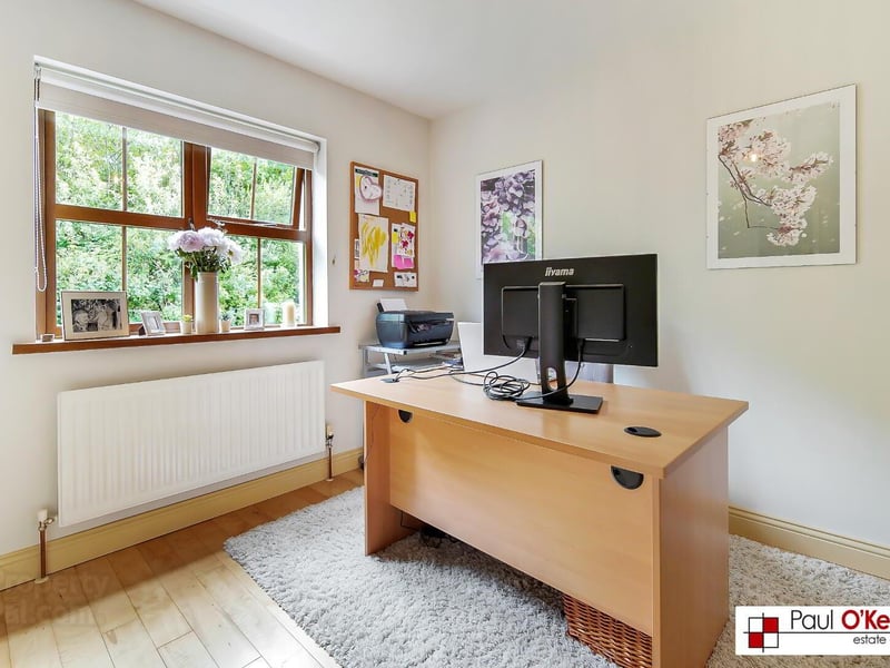 Stunning six bed, five bath property for sale in Victoria Gate