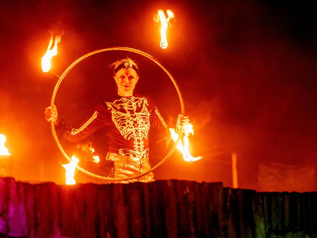 The 40th Anniversary celebrations marking Derry City and Strabane District Council’s annual Halloween Festival in the city have begun with the Awakening of the Walls with a combination of live performance, projections, music with shocks and surprises for the tens of thousands of visitors to the city. The event culminates on Saturday with a carnival parade and a spectacular fireworks display over the River Foyle. Picture Martin McKeown. 28.10.26