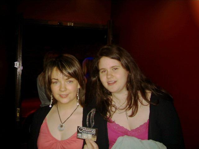 Exif-JPEG-422 : Locals having a good time at Derry's nightlife spots back in June 2005.