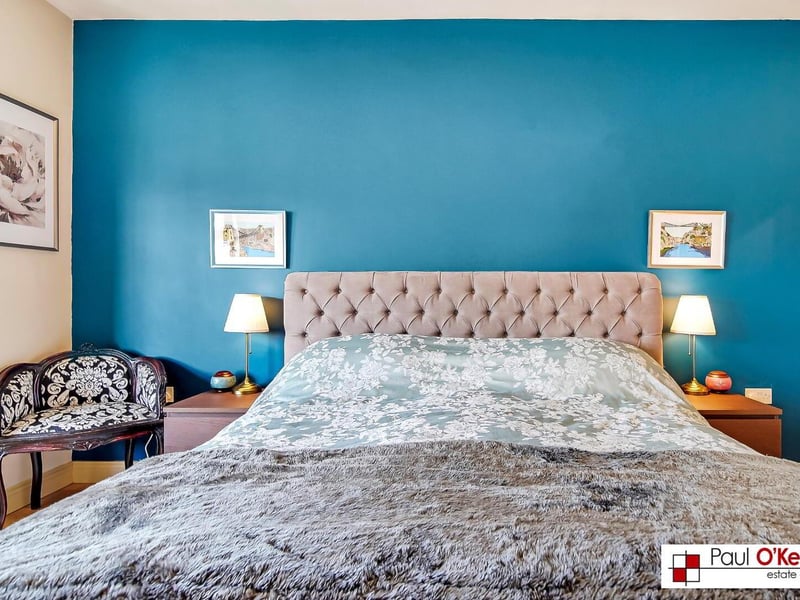Stunning six bed, five bath property for sale in Victoria Gate