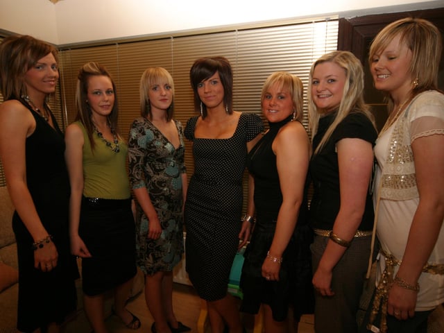 Leona, Karen, Michelle, birthday girl Megan, Aisling, Sarah and Charlene pose for the phootgrapher 0113/JML : Parties and celebrations January 2006: Megan McFeely.