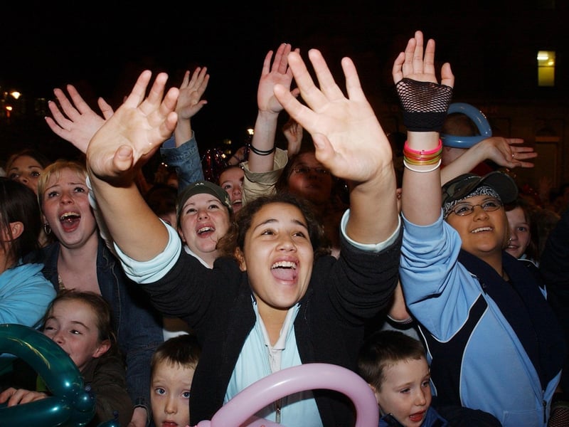 Derry's Christmas light switch-on in November 2003