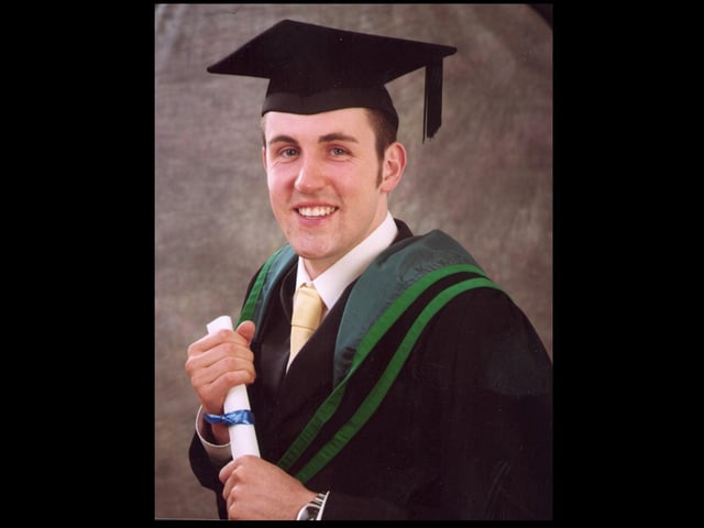 Derry graduations from August 2003