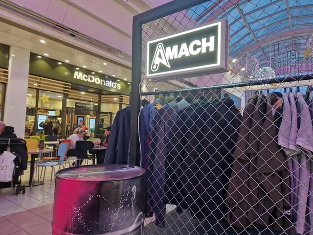 Local Fashion brand Amach has recently opened their first pop-up shop on level four of Foyleside, selling ethically made garments until Christmas Eve.