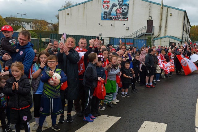 Fans gather at Brandywell Stadium on Saturday morning to give wish Derry City players and coaches good luck as they depart for Dublin ahead of tomorrow’s FAI Cup Final against Shelbourne. George Sweeney.  DER2244GS – 41