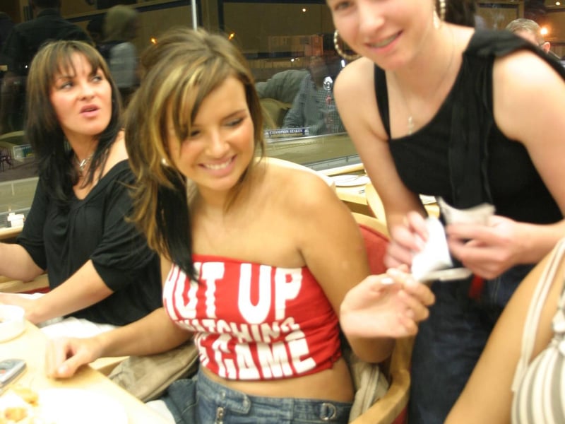 Derry people meeting Nadine Coyle and her family at the Lifford Races in October 2003