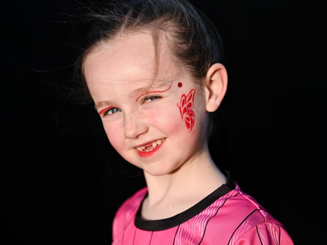 A Derry City supporter before the SSE Airtricity Men's Premier Division match between Derry City and Shamrock Rovers at Find Insurance Celtic Park in Derry. Photo by Ramsey Cardy/Sportsfile