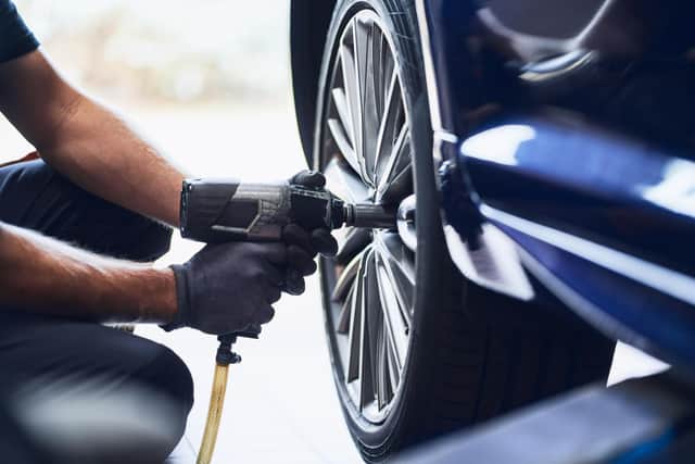 Kwik Fit is planning to open a new garage and servicing centre in Derry.