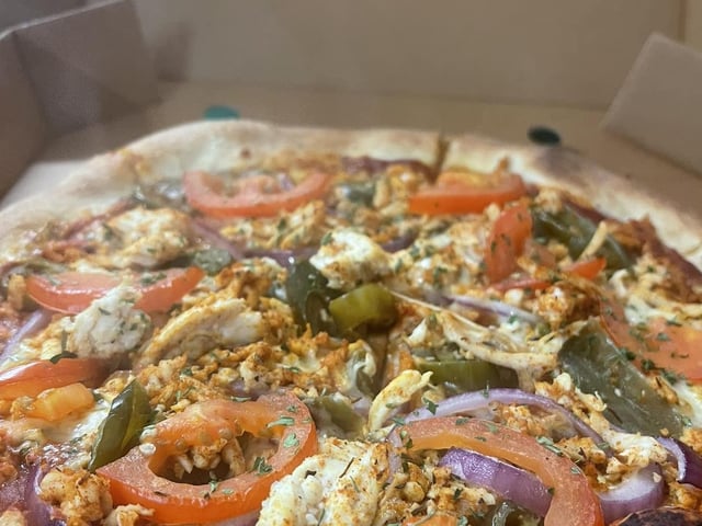 The Pizza Shed is located on Rosemount Avenue and received 4.6 stars out of 5 with 30 reviews. One reviewer said: "Nice would be an understatement. Beautiful pizzas, chips and dips."