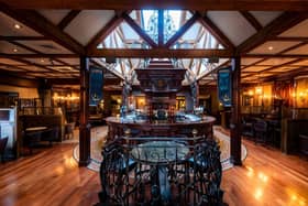 The interior of the bar at Da Vinci's