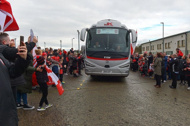 The Derry City team bus departs Brandywell Stadium on Saturday morning for Dublin ahead of tomorrow’s FAI Cup Final against Shelbourne. George Sweeney.  DER2244GS – 58
