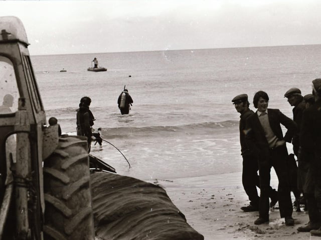 November 1975: Derry Sub Aqua Club members recover a cannon from La Trinidad Valencera four years on from discovering the 1588 Spanish Armada wreck off Kinnego Bay in Inishowen, Donegal.