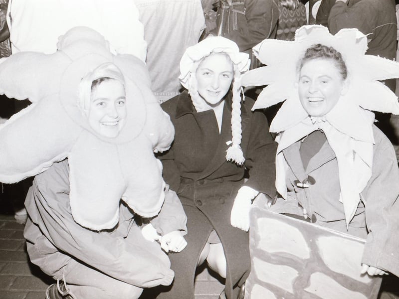 Derry folks dressed up for Halloween night, back in October 1994.