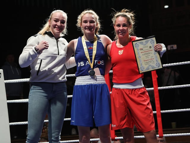 World European and Commonwealth champion, Amy Broadhurst, with boxers, Nicole Clyde (Antrim) and Carley McNaul (Ormeau Road), winner of the 52 kg bout at the Ulster Elite Boxing Finals held  in the Guildhall. (Photo - Tom Heaney, nwpresspics)
