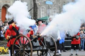 A Siege re-enactment during an Apprentice Boys Relief of Derry commemoration in 2010.