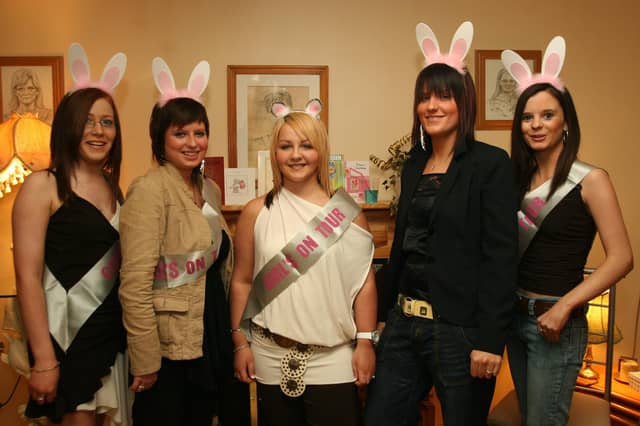 "Girls on Tour"
