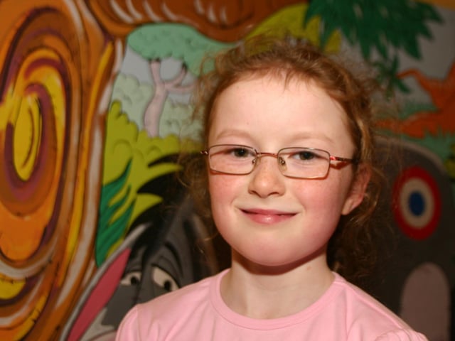 Bronagh Cullen aged 8 on her birthday in the Fun Fctory. 799 /dd : Parties in December 2005.