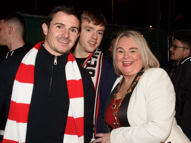 Derry City received a hero’s welcome in Guildhall Square as they brought back the FAI Cup for the sixth time, 10 years after the Candystripes last won it. They beat Shelbourne 4-0 at the Aviva Stadium. Picture Martin McKeown.14.11.22