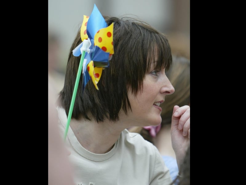 Who said flower power is dead.  (0306JB16)