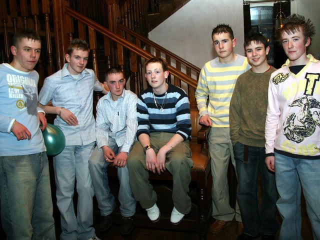 Shaun D, Mark, birthday boy Paddy, Karl, Dazza, JD and Liam get ready to party at Jackie Mullans 0005JML : Parties and nights out in March 2006