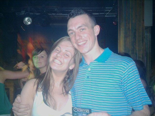 Exif-JPEG-422 : Out Last Night pictures in Derry bars in May 2005.