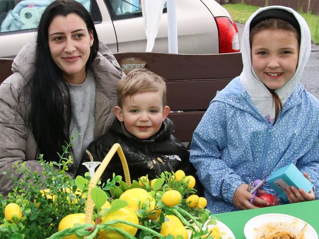 Lauren with Roman and Georgia at “Rooted in Wellness” annual Big Lunch & Health Event at Farland Way (Photo - Deirdre Heaney, nwpresspics) : .