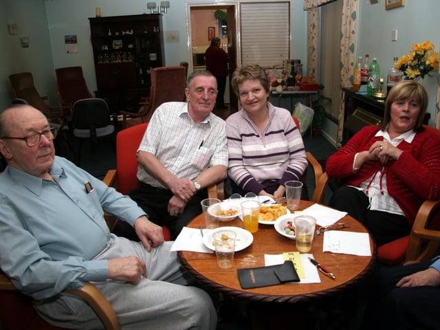Kenneth Furness, Raymond Finlay, Mary Lynch, Carol Lynch 0085JML : Parties and celebrations March 2006: Rosses Nelson Drive.