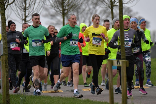 Runners make their way through St Columb’s Park during the Bentley Group Derry 10 Miler road race on Saturday morning. Photo: George Sweeney. DER2310GS – 098