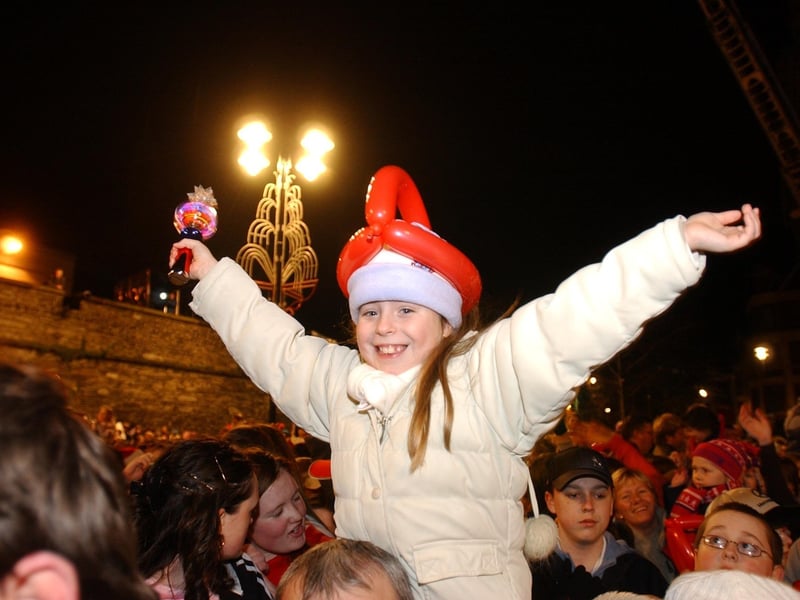 Eight-years-old Ashleigh Newton, from Foyle Springs. (1911C39) : Christmas Lights Switch on, from November 2004 in the Guildhall Square.