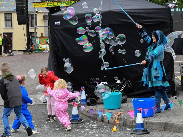 Kids having fun at the Clonmany Festival Parade on Sunday afternoon. Photo: George Sweeney