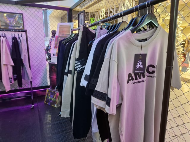 Local Fashion brand Amach has recently opened their first pop-up shop on level four of Foyleside, selling ethically made garments until Christmas Eve.