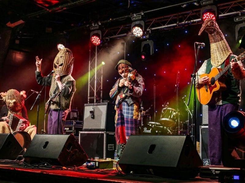 There will be live music at the Samhain music stage and great food and drinks at LegenScary Bites.