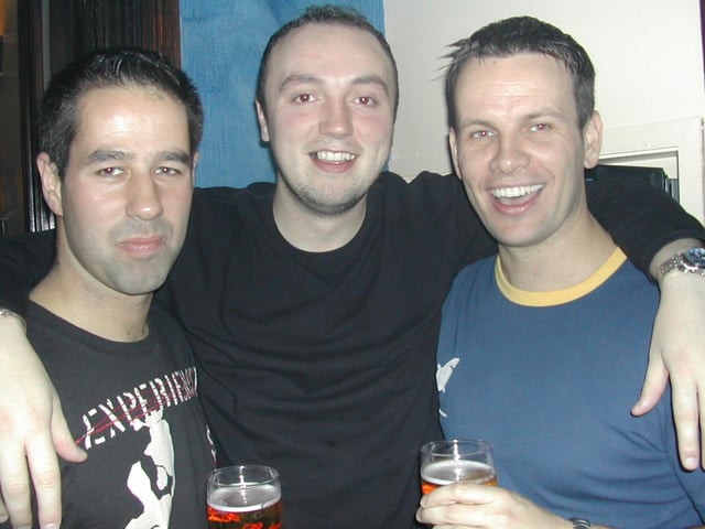 Derry people partying in Da Vinci's in November 2003