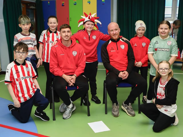 Derry City players Gavin Whyte & Liam Boyce visiting Greenhaw PS in the run up to their IFA Cup final against Waterford. (Photo - Tom Heaney, nwpresspics) : .