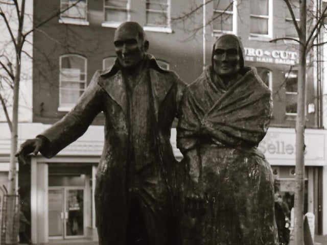 Emigration statues when they were located at Waterloo Place.