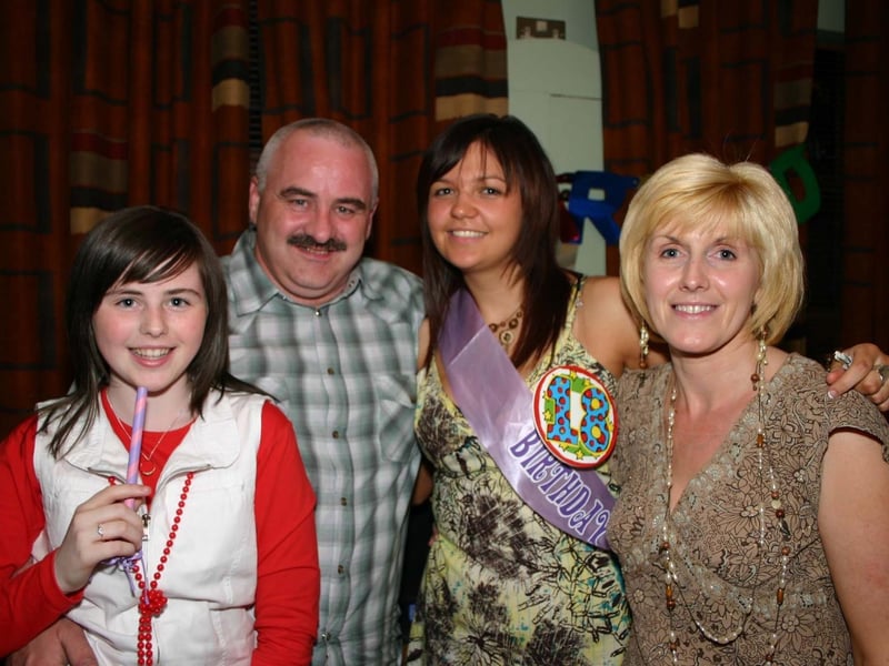 Shannon pictured with Caoimhe, Seamus and Mary enjoying the 18th in the Abercorn. 4172/dd : Parties and celebrations June 2006: Shannon Doherty.