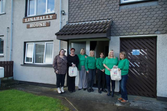 From L-R Rachel Barr & Michelle Curran (Strathfoyle Community Association), Frances Murray, Karen Mullan (Foyle Foodbank Manager), Elaine Porteous, Lynn Connolly & Louise Kane.