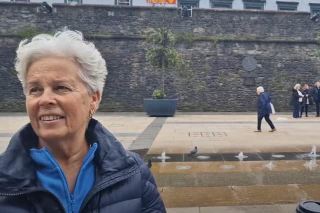 Australian tourists spending a day in Derry and chatting about Guinness.