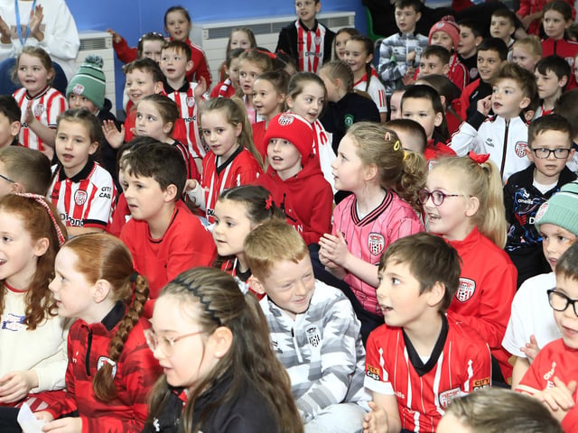 Derry City FC players players Michael Duffy, Brian Maher and Conal McDermott pre-Cup final visit St. Patrick’s PS, Pennyburn, (Photo - Tom Heaney, nwpresspics)