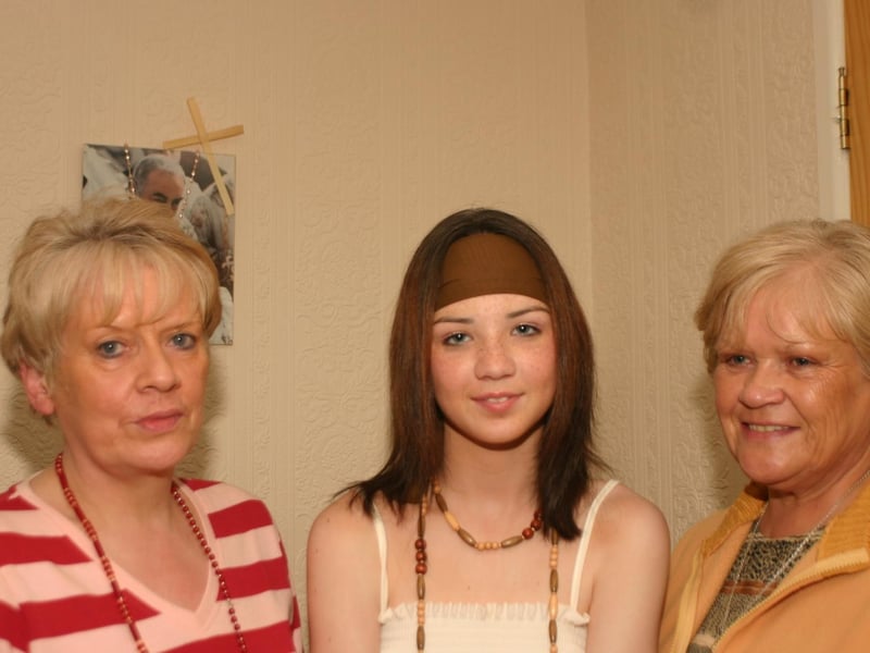 Left to right Auntie Kay Birthday Girl Laomi Donnelly and Granny Susie 6941dd : Parties in Derry in July 2005.