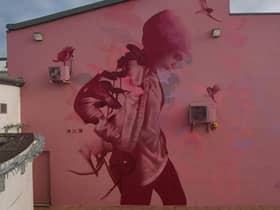 The new Féile mural on Central Drive in Creggan