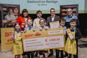 Brennan's Bread Dough It Yourself: Winners Gaelscoil na Daróige (front row) Emily ní Ghabhann, Meidhbhín ni Dhonghaile, Caoilfhionn Carlin and Fionntán Ó Calside and Calvin Óg Mac Ailín. (Back row) Event MC Denise Watson, Chef Brian Timon, Ivan Hammond of Brennans Bread, and Gaelscoil na Daróige School Principal Fiachra Ó'Donghaile.