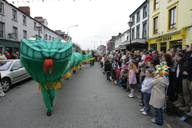 A large snake slithers the streets of Buncrana looking for St. Patrick. (1803C44) : St Patrick's Day Buncrana 2005.