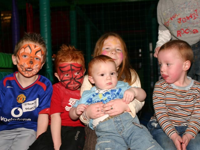 Jack enjoying his 1st Birthday with his young friends at the Bowling Alley 1841/dd