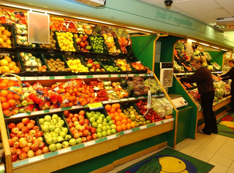 Centra Carndonagh in 2003.