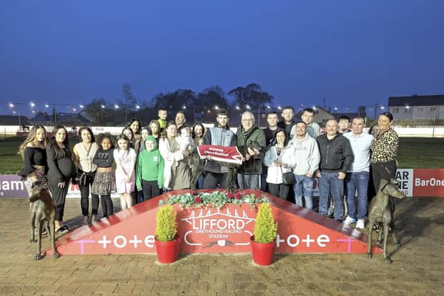 Greenmount Pearl's winning owner Benny Donaghy alongside grandson Darragh Murray (centre) and family & friends of Patrick Lindsay.