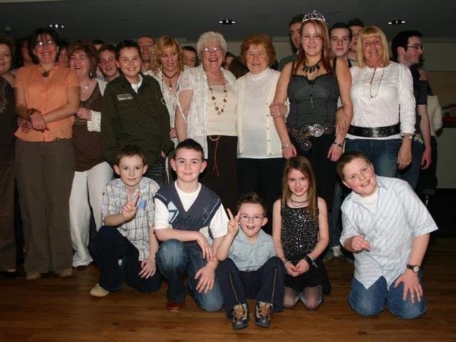 Were here to party having fun at Tina's Birthday party in the Tower Hotel. 2518/dd : Parties and nights out in Derry and Donegal in February 2006.
